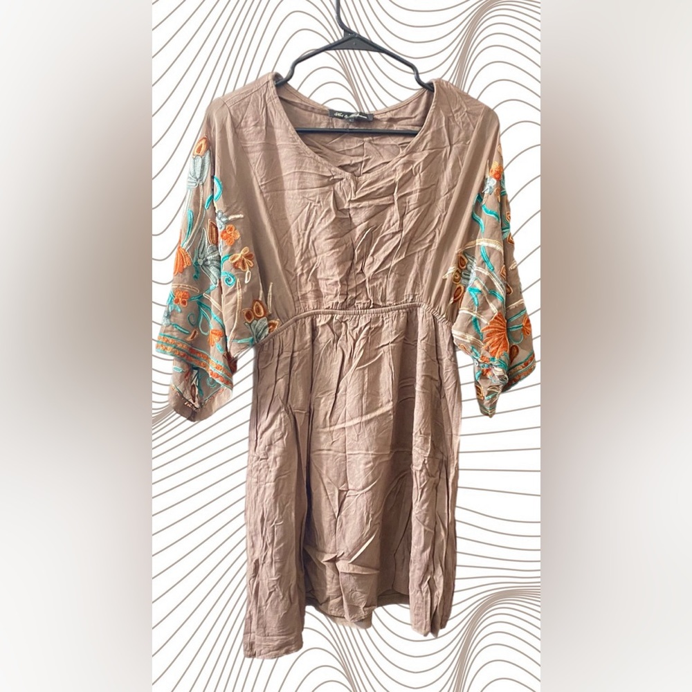 Sheer Sleeved, Above the Knee Flowy Dress